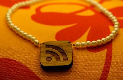 rss_necklace by n0seblunt