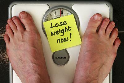 weighing scale Lose weight now by Alan Cleaver