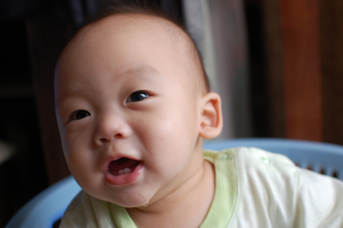 Baby Daryl Chang two front teeth March 2011